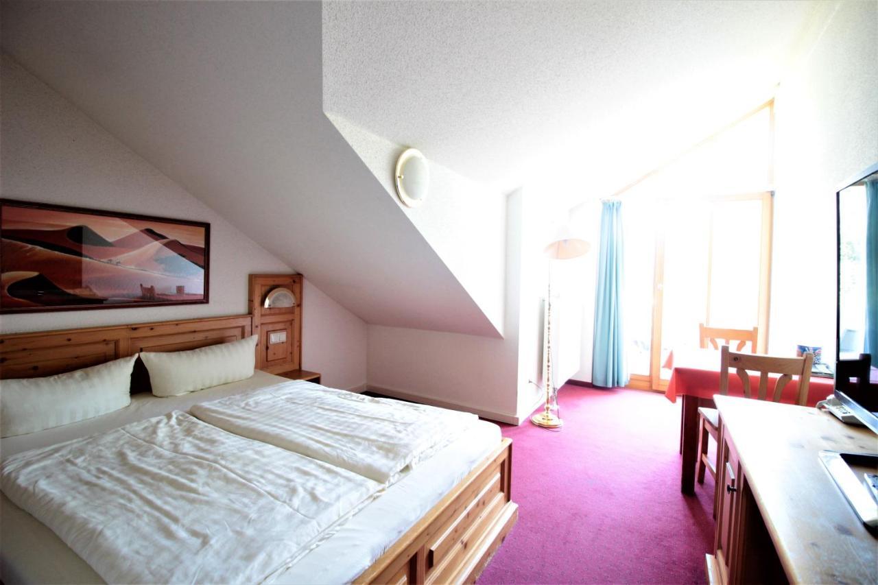 Ruhiges Doppelzimmer Im Hotel Ahornhof リントベルク エクステリア 写真