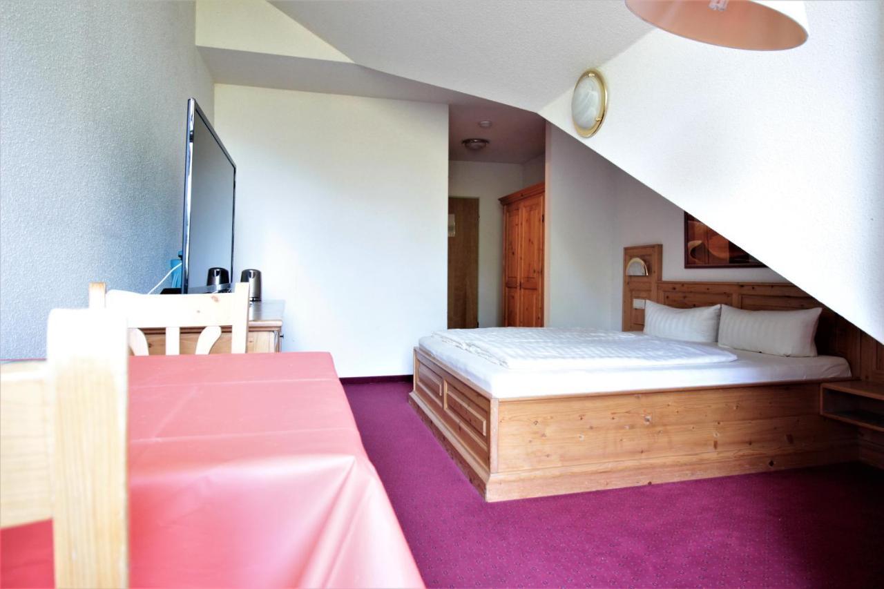 Ruhiges Doppelzimmer Im Hotel Ahornhof リントベルク エクステリア 写真