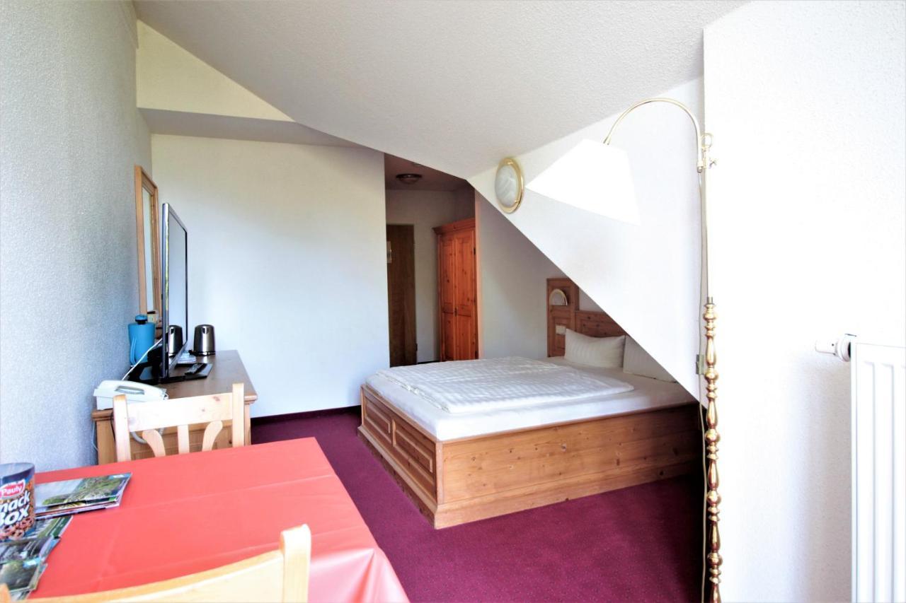 Ruhiges Doppelzimmer Im Hotel Ahornhof リントベルク エクステリア 写真