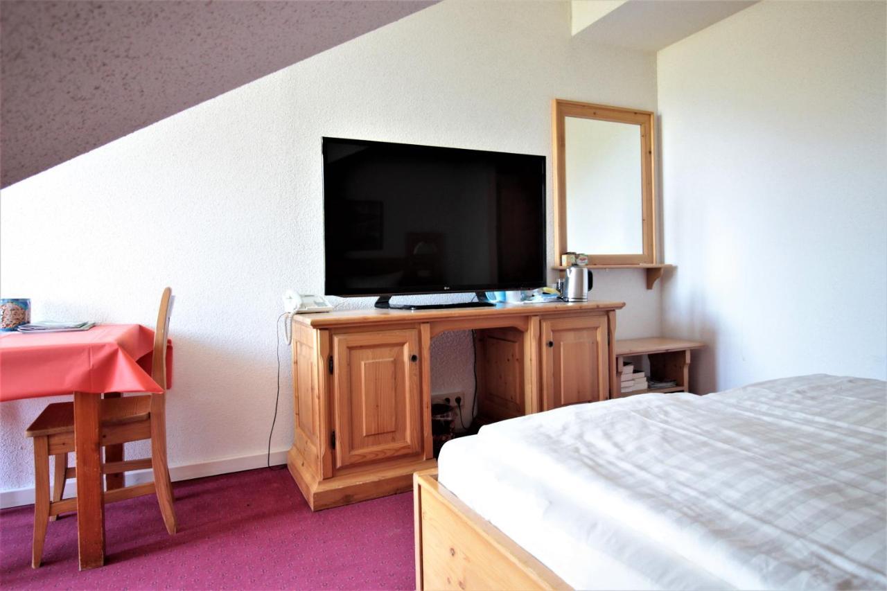 Ruhiges Doppelzimmer Im Hotel Ahornhof リントベルク エクステリア 写真